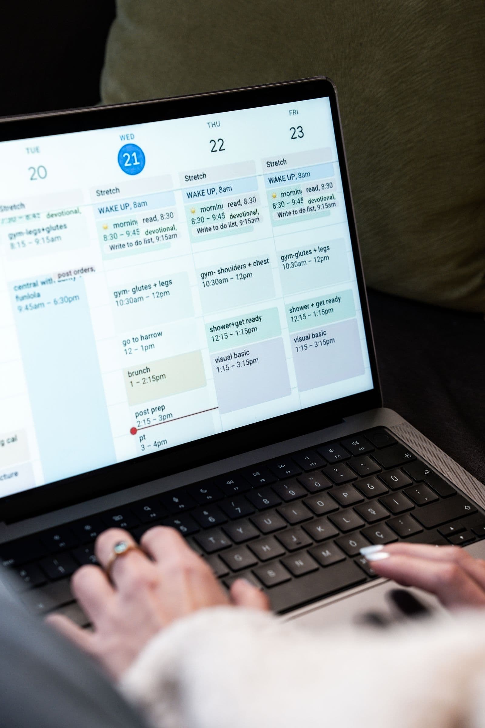 Calendar digital folosit pentru programarea facturilor recurente